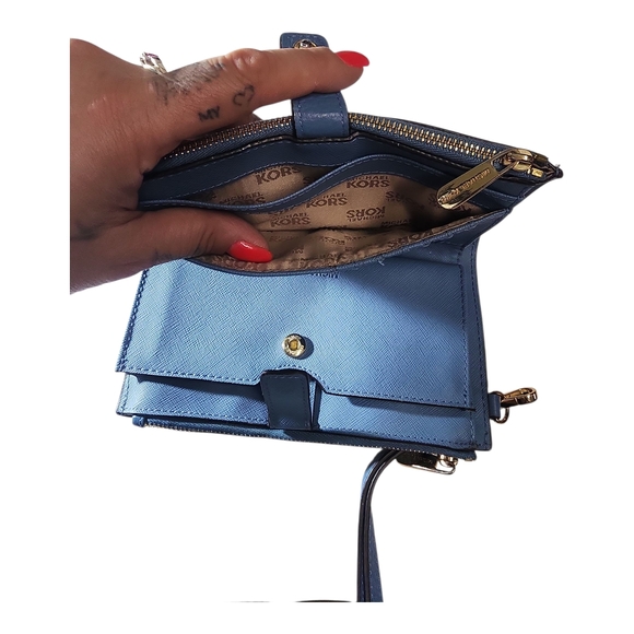 Michael Kors Sky Blue Wristlet - Picture 7 of 13